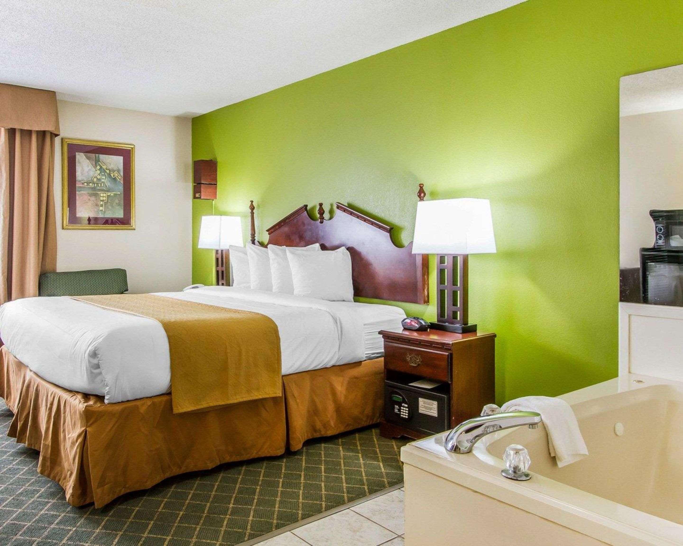 Quality Inn Near University Of Mobile Saraland Kültér fotó